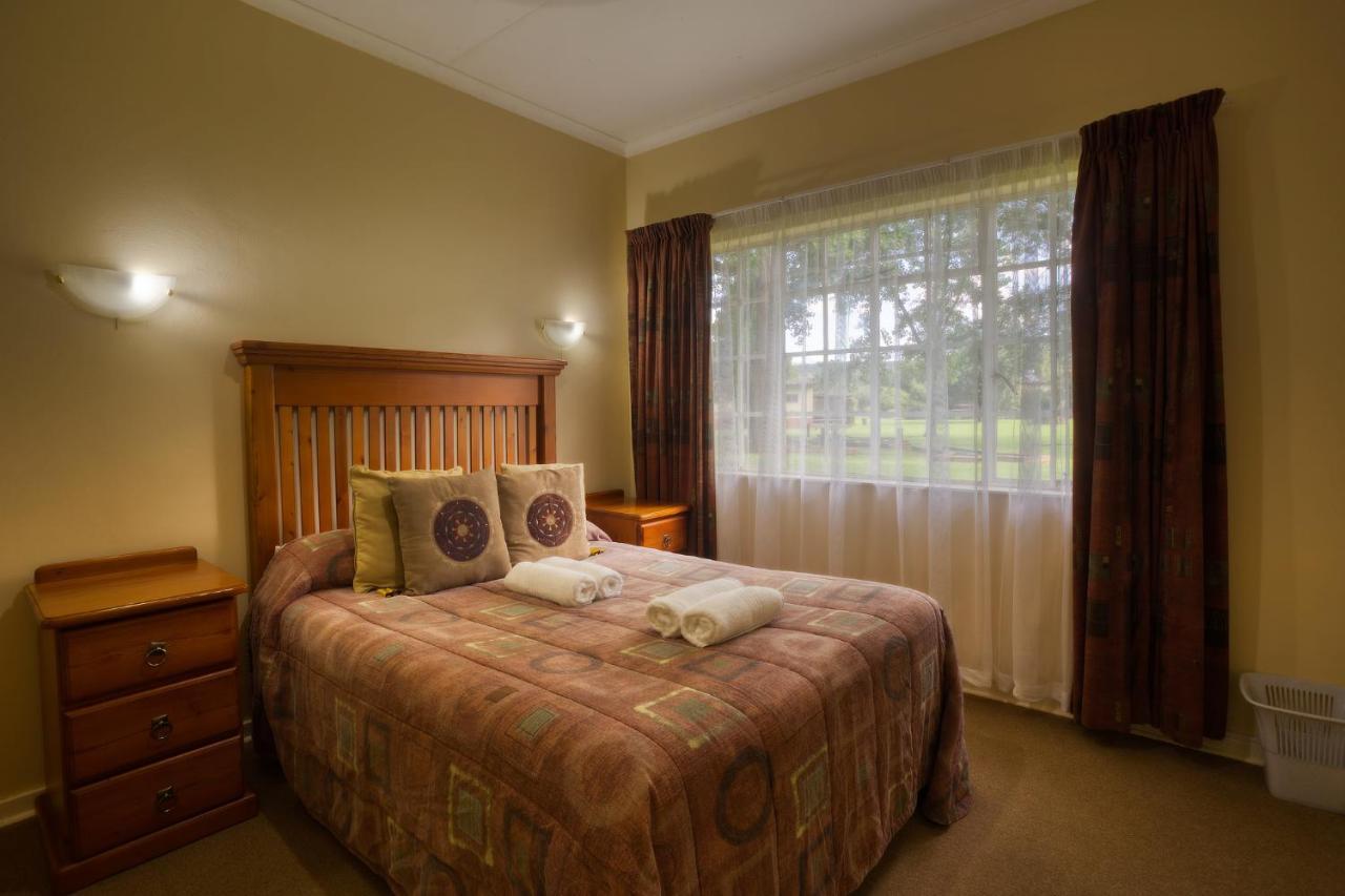 Merry Pebbles Resort Sabie Exteriör bild