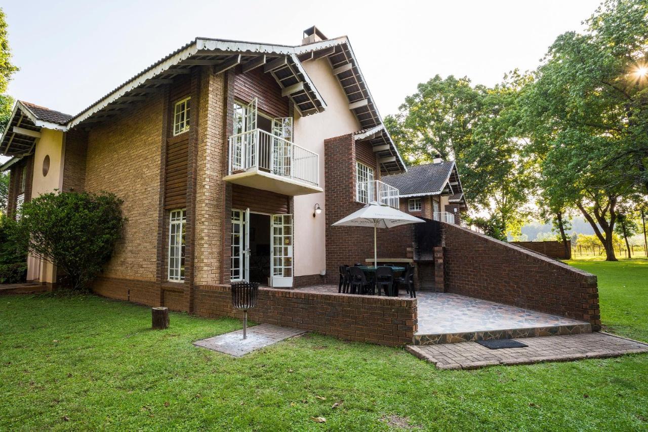 Merry Pebbles Resort Sabie Exteriör bild